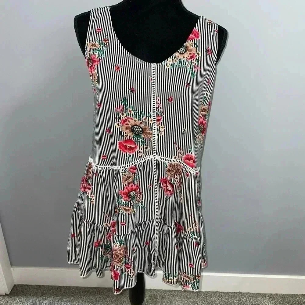 Simply Noelle Longer  Tank